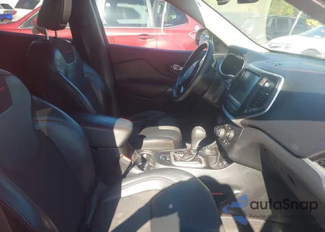 2016 Jeep Cherokee Trailhawk из США, поврежденный, VIN 1C4PJMBS2GW255368